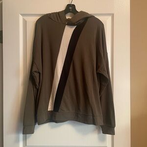 Jessica Simpson ‘the warm-up’ sweatshirt.